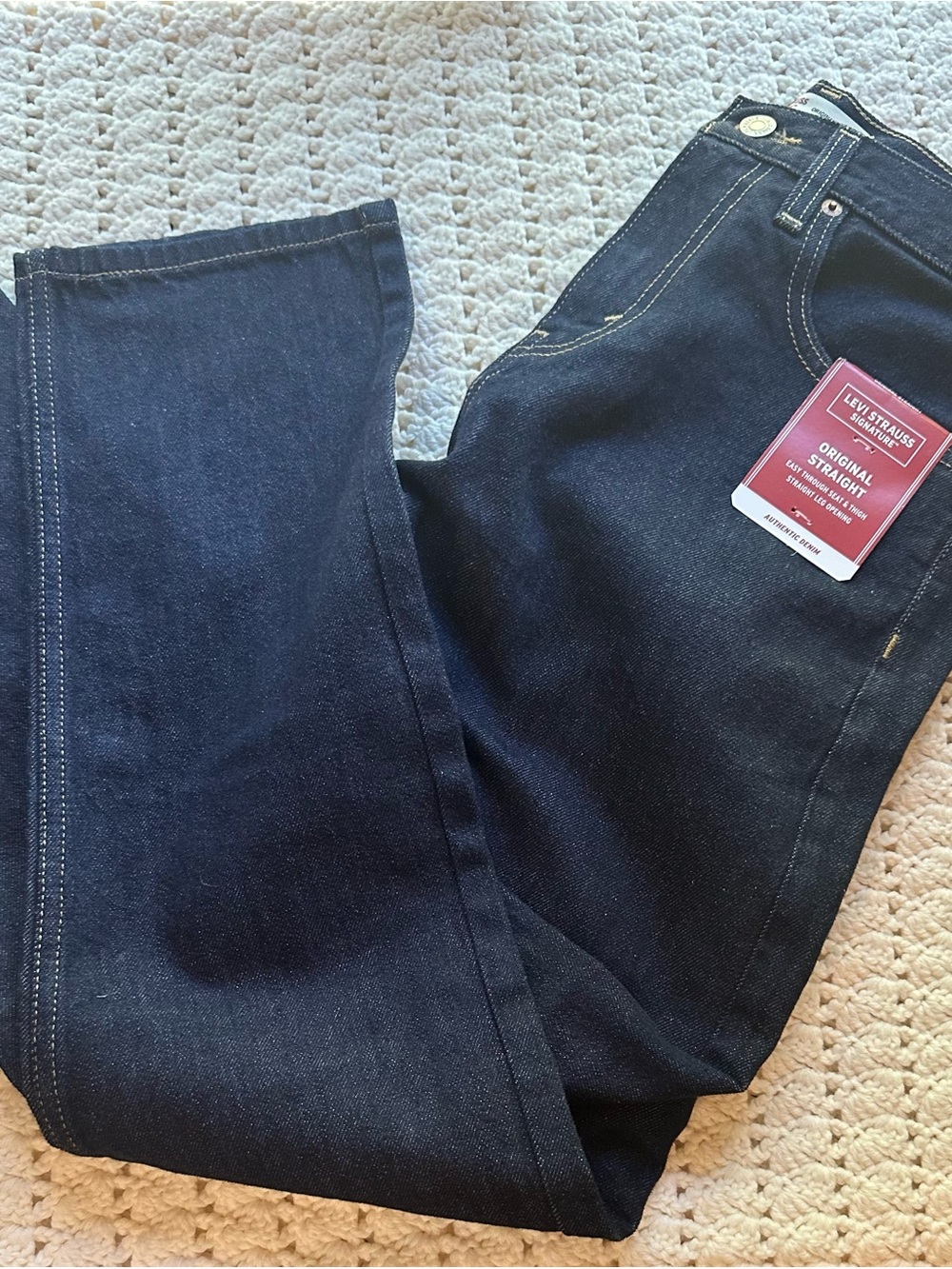 Levi Strauss Signature Classic Straight dark wash blue jeans, NWT, 29x30